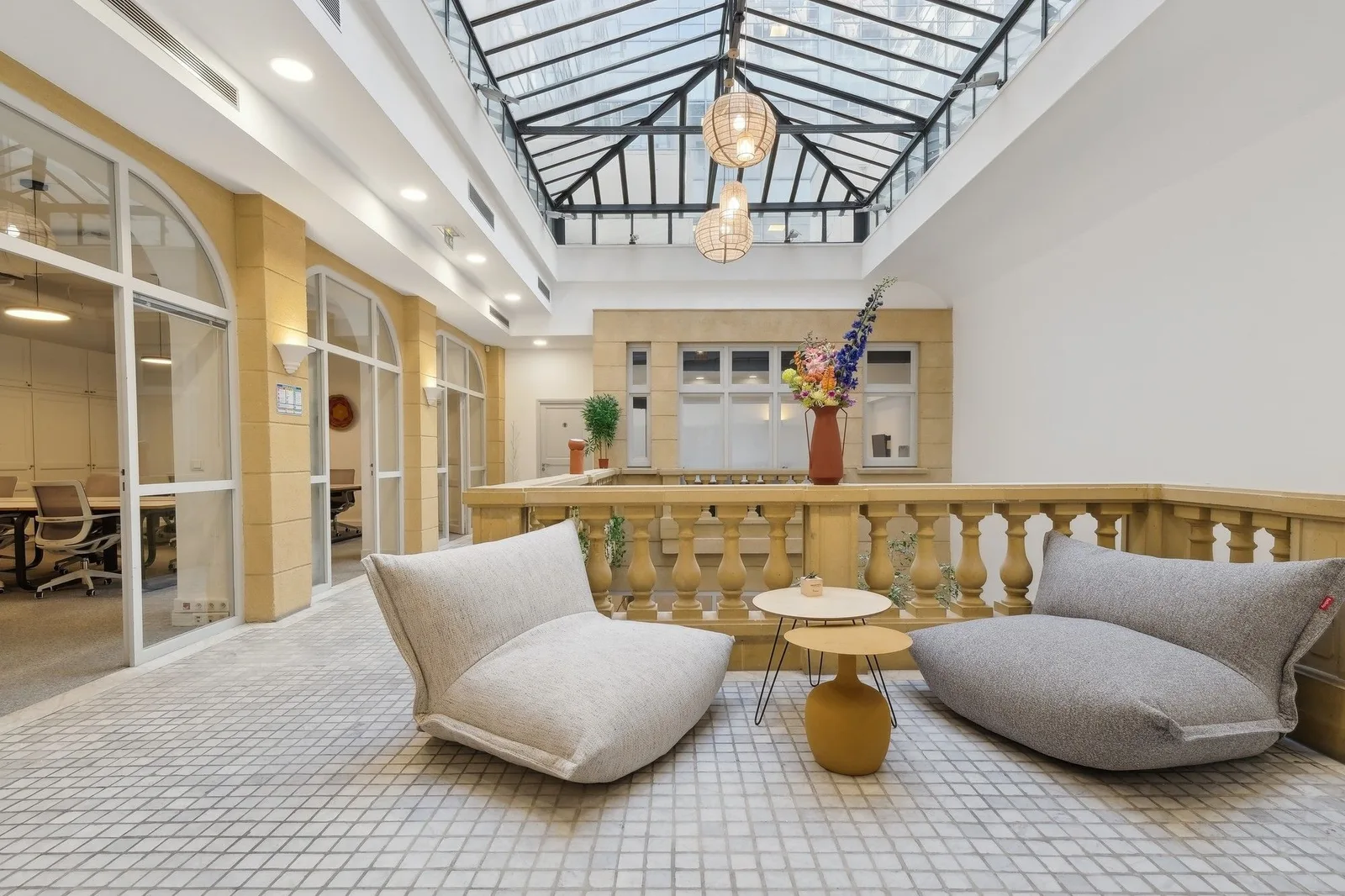 Volum Louis Murat - 36 postes, Lounge, Paris 8e