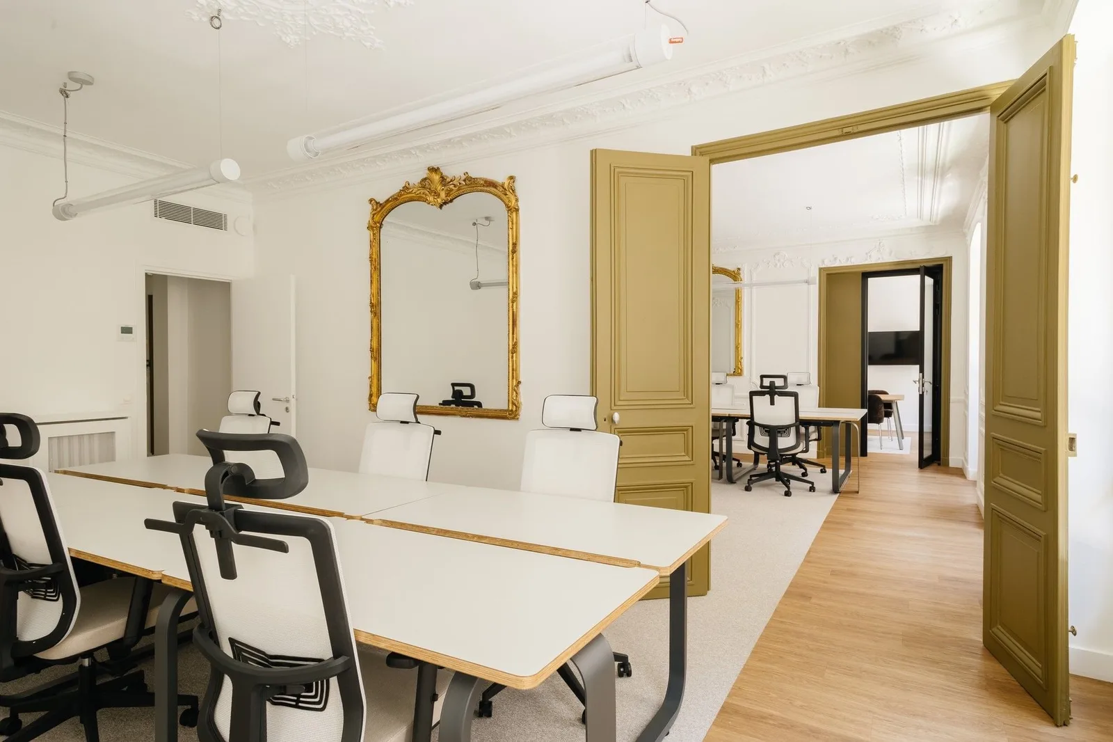 Volum Washington - 32 postes, Private office, 6 desks, Paris 8e