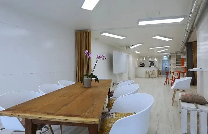 VR20 InnoLab, Besprechungsraum für 6 Personen, Montabaur