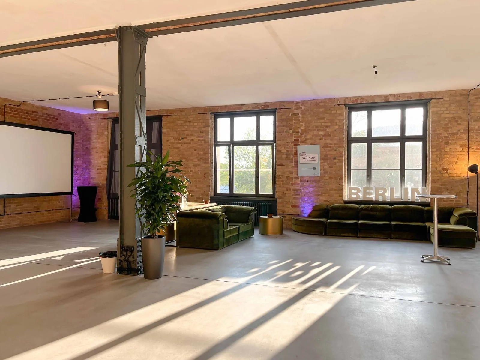 w3 Hub, Lounge, Berlin