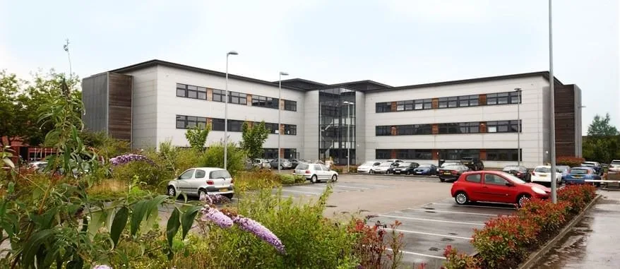 Warren Bruce Court, Façade, Manchester