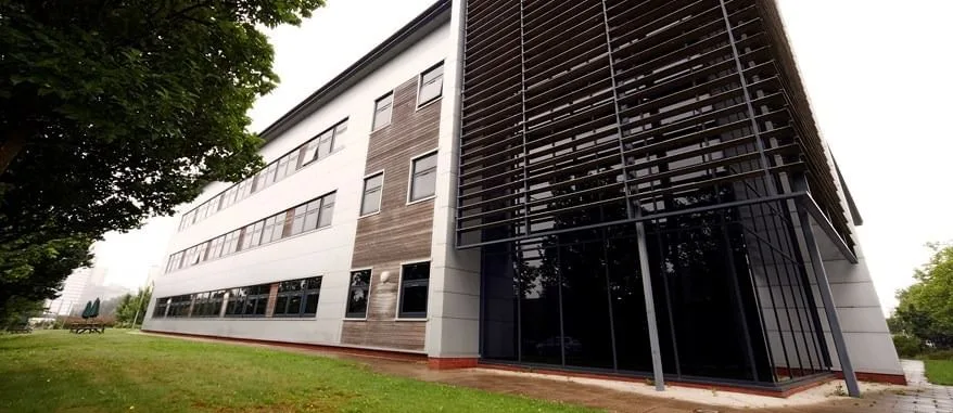 Warren Bruce Court, Façade, Manchester