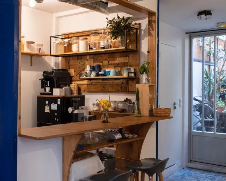 Wave Form Studio, Kitchen, Bordeaux