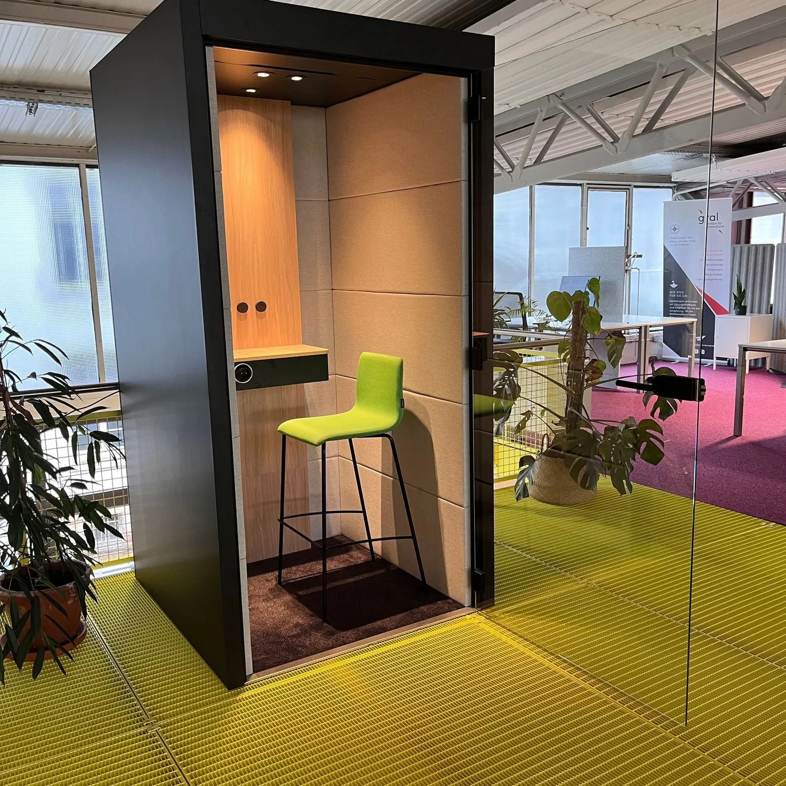 We Start Spaces, Telefonkabine, Saarbrücken