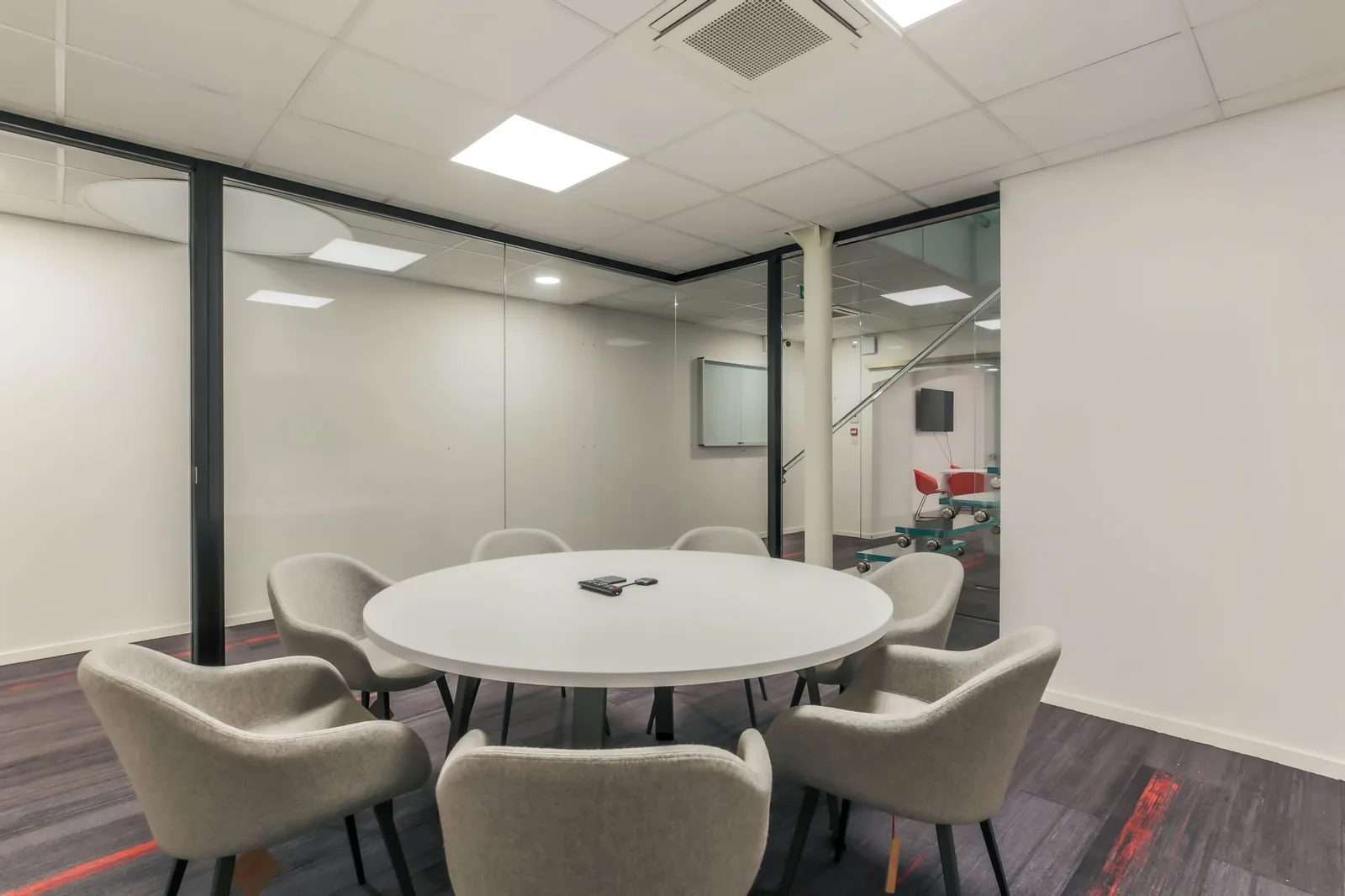 Weasy, Salle de réunion 7 personnes, Metz