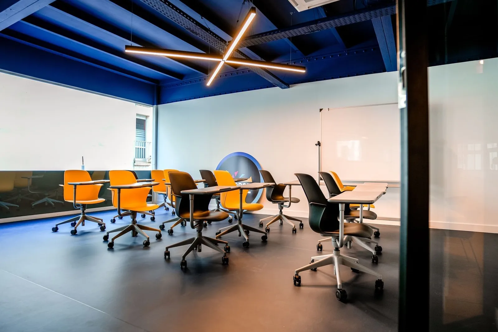 WeForge Cholet, Salle de formation 12 personnes, Cholet