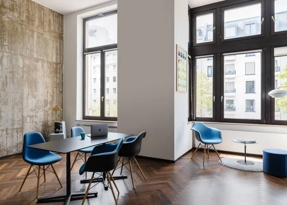 Wertheim Apartment, Meeting room for 5 people, Cologne