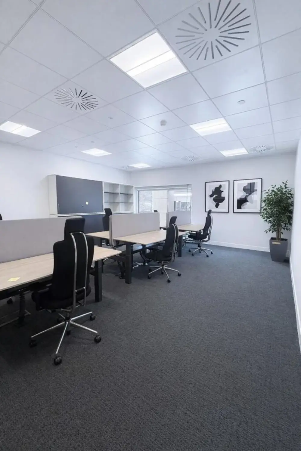WestFerry Circus, Open Space dedicated desk, Londres