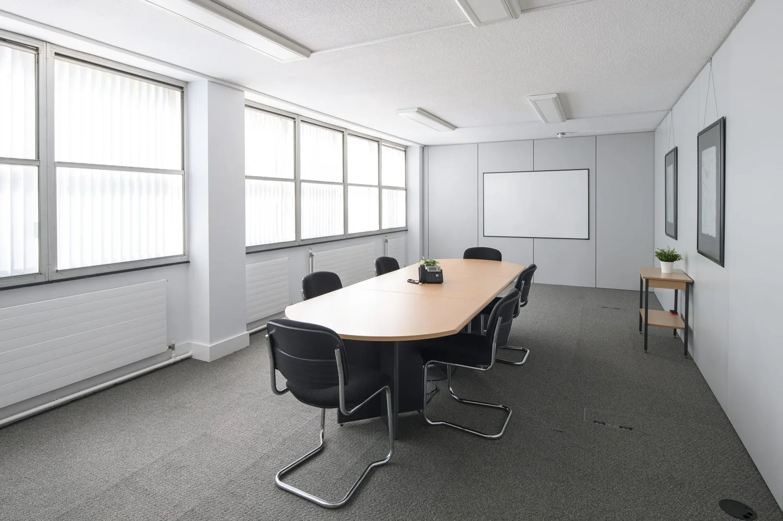 Westmead House - Offices Farnborough, Salle de réunion 6 personnes, Farnborough