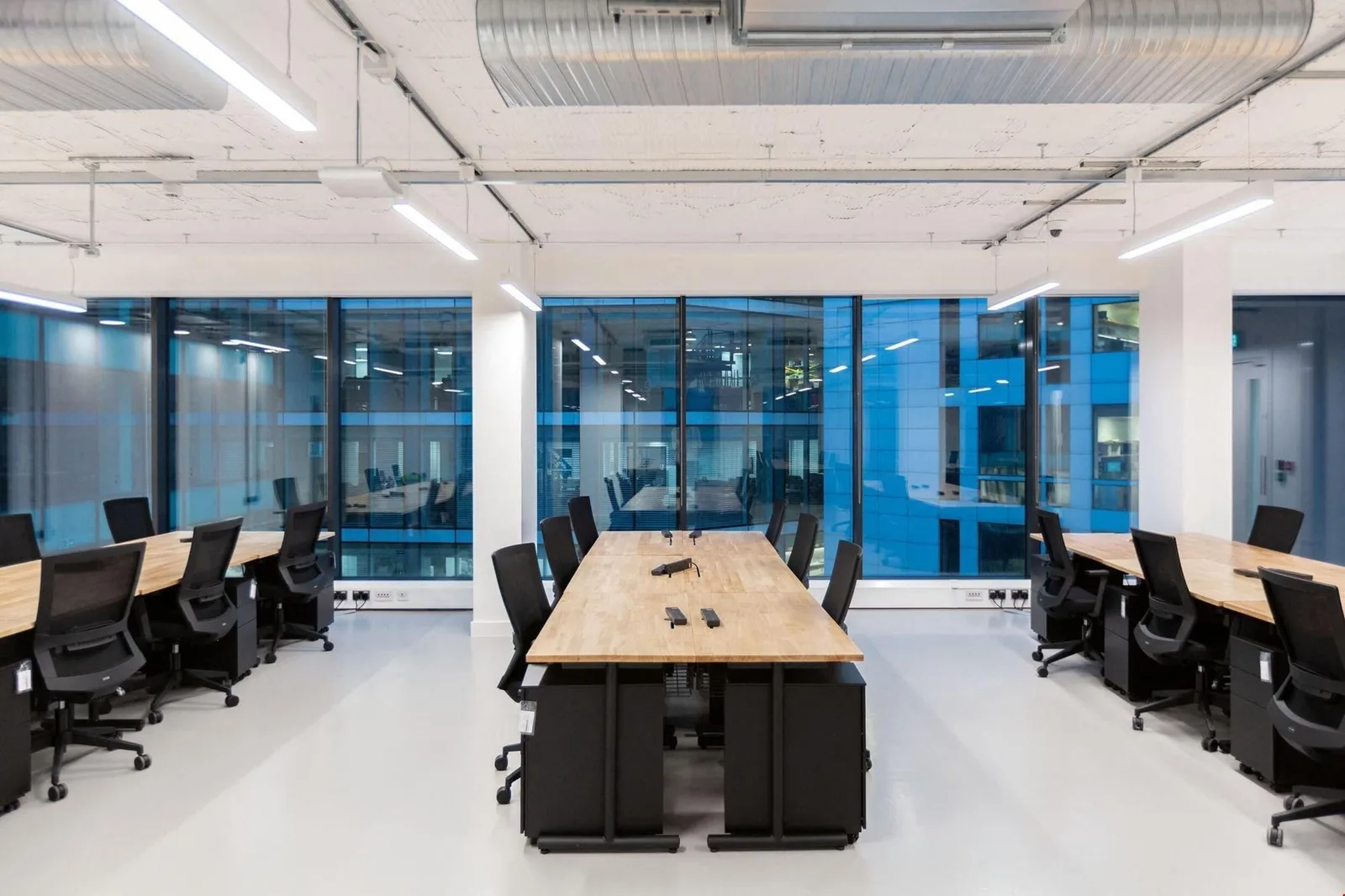 WeWork 120 Moorgate, Open-plan office, London