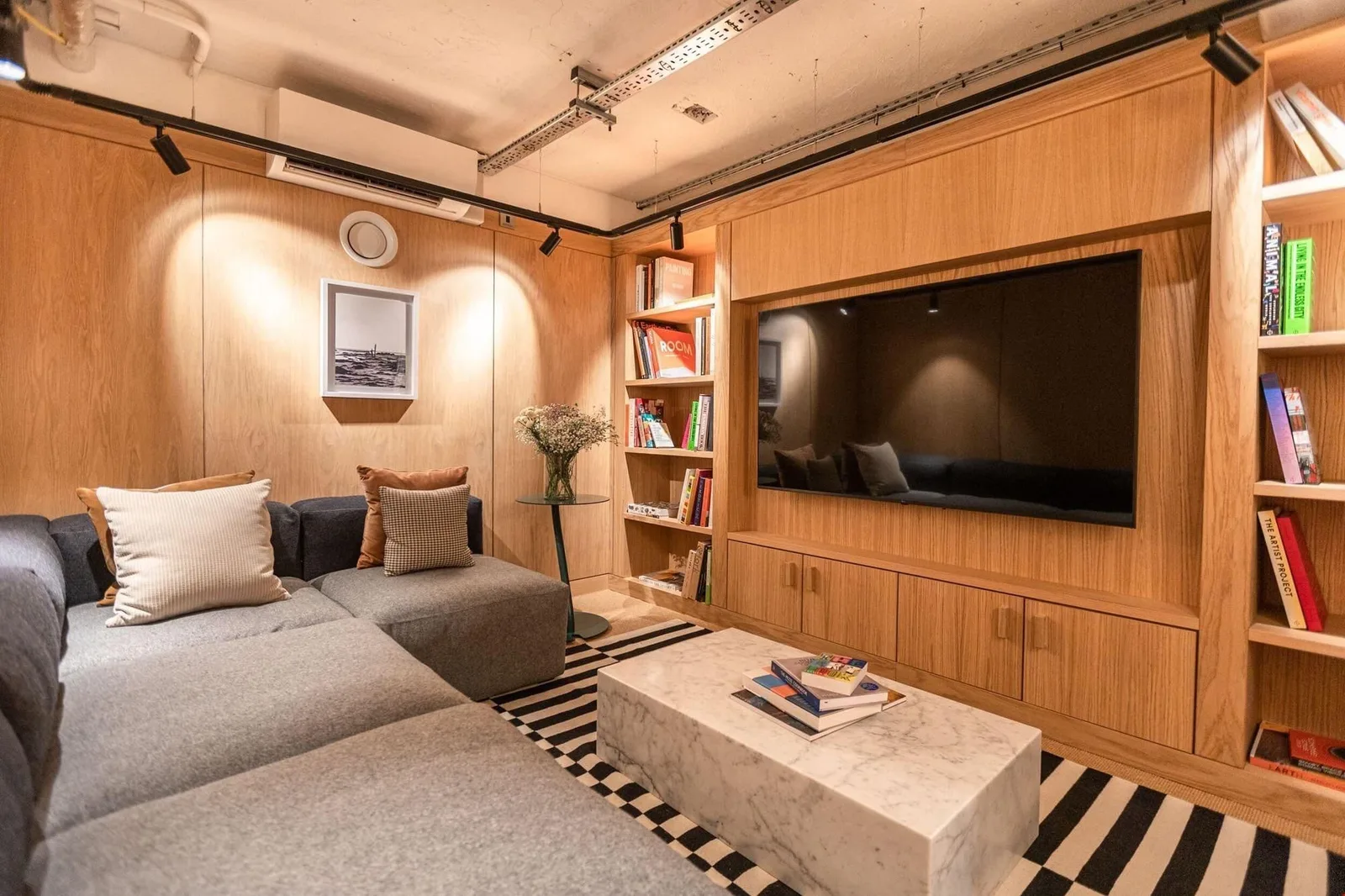 WeWork 17 St Helen's Place, Lounge, London