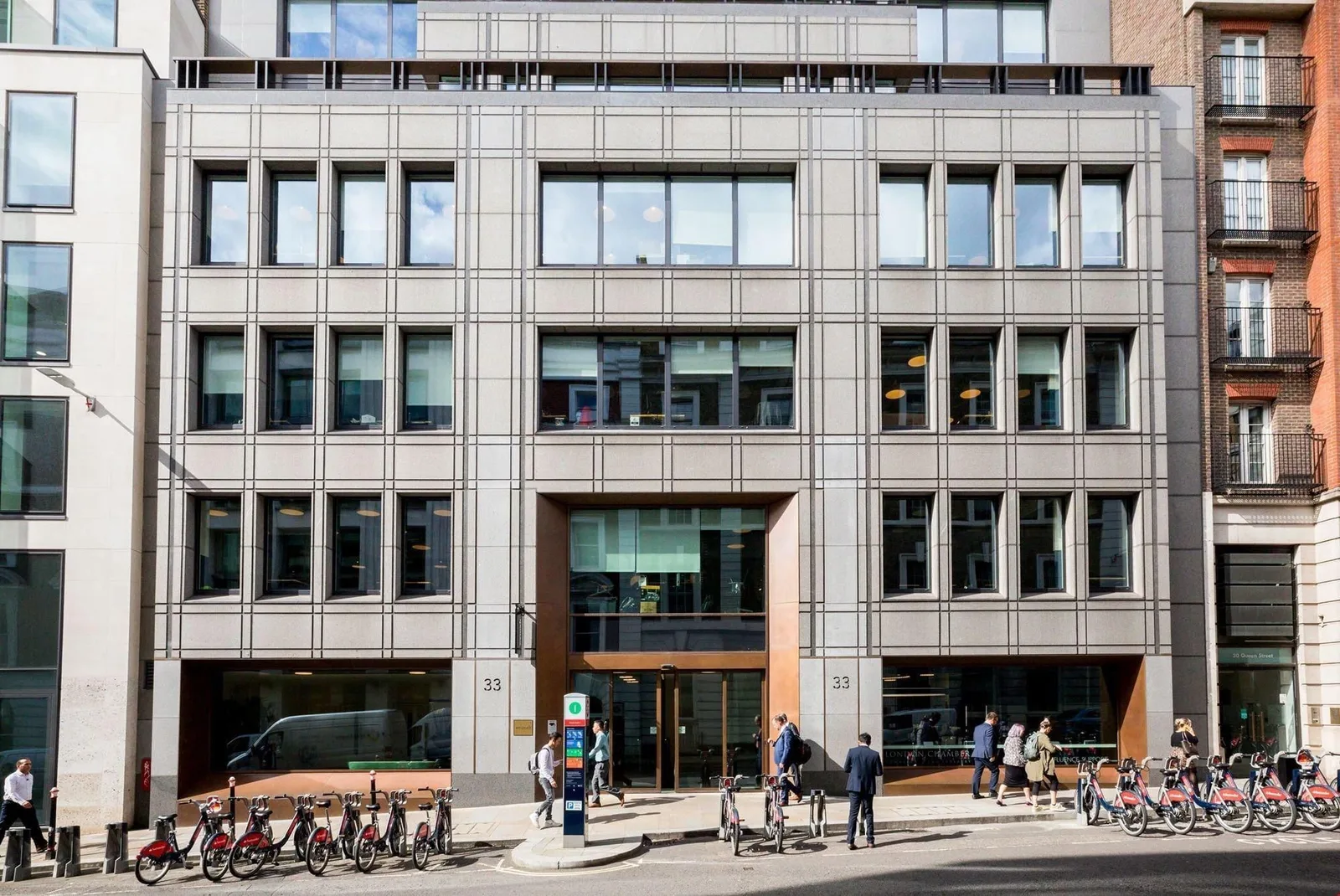 WeWork 33 Queen Street, Façade, Londres