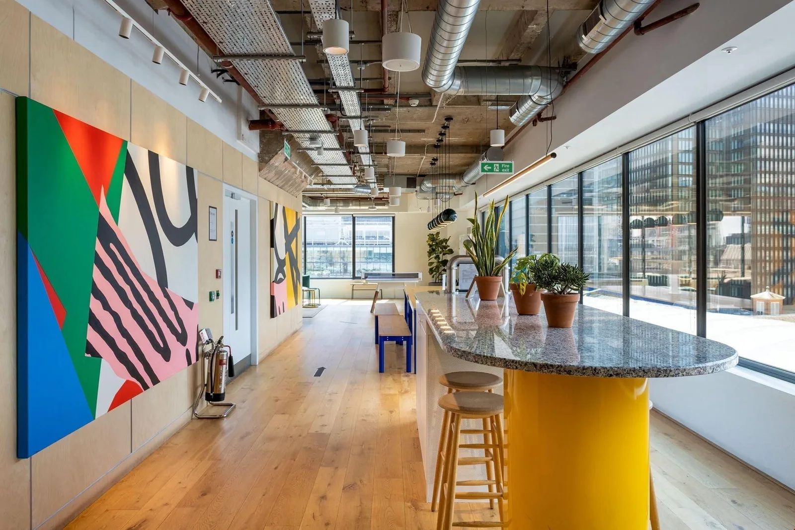 WeWork 8 Devonshire Square, Cafétéria, Londres