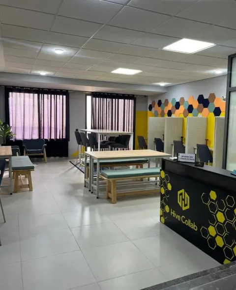 عمل مشترك يومي — Hive Collab, فاس