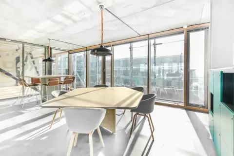 Coworking day pass — Regus MILAN, Milanofiori, Assago