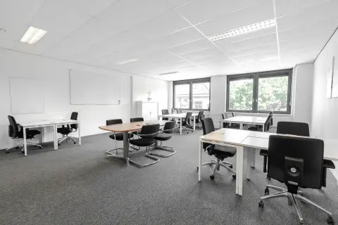Tag Coworking — Regus Bordeaux, St Seurin Gambetta, Bordeaux