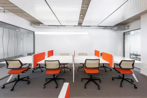 Coworking day pass — Regus DUBAI, The Greens, Media City, Dubai,