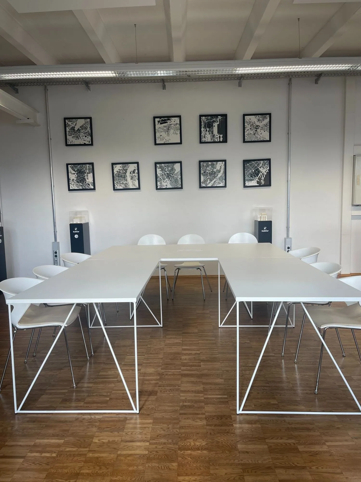 Work Connect #1 Aegidientorplatz, Besprechungsraum für 11 Personen, Hannover