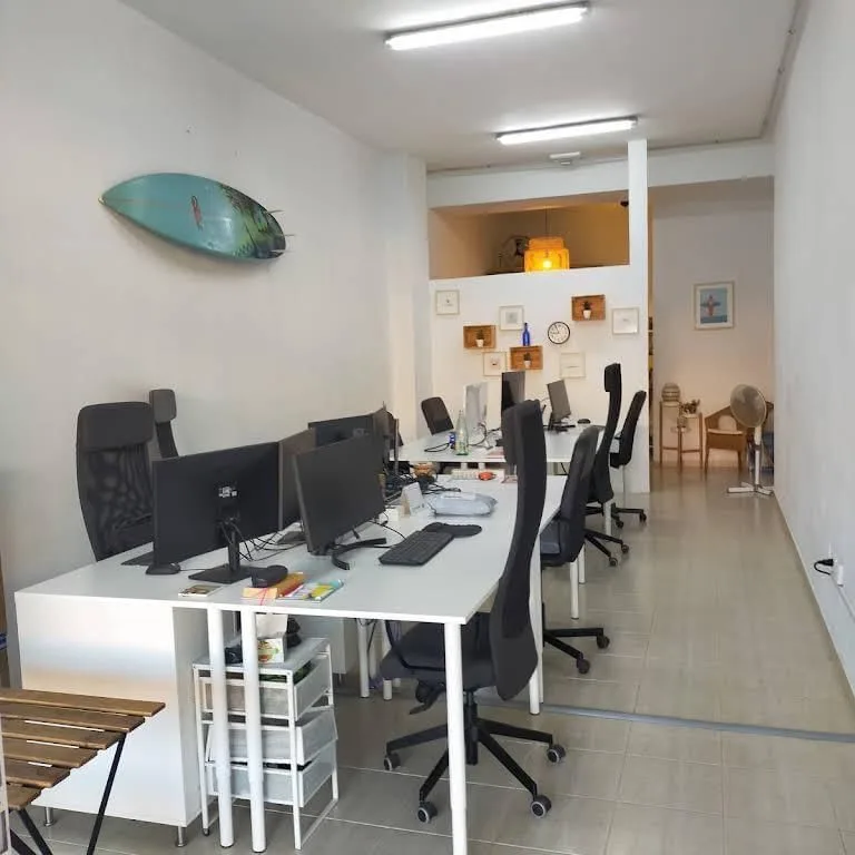 Work 'N Mates, Espaço aberto, El Médano
