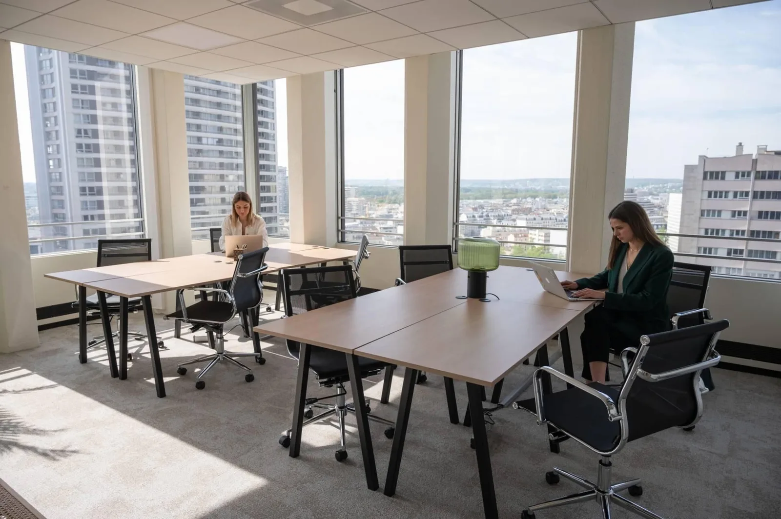 Work & Share La Défense, Open-plan office, Puteaux