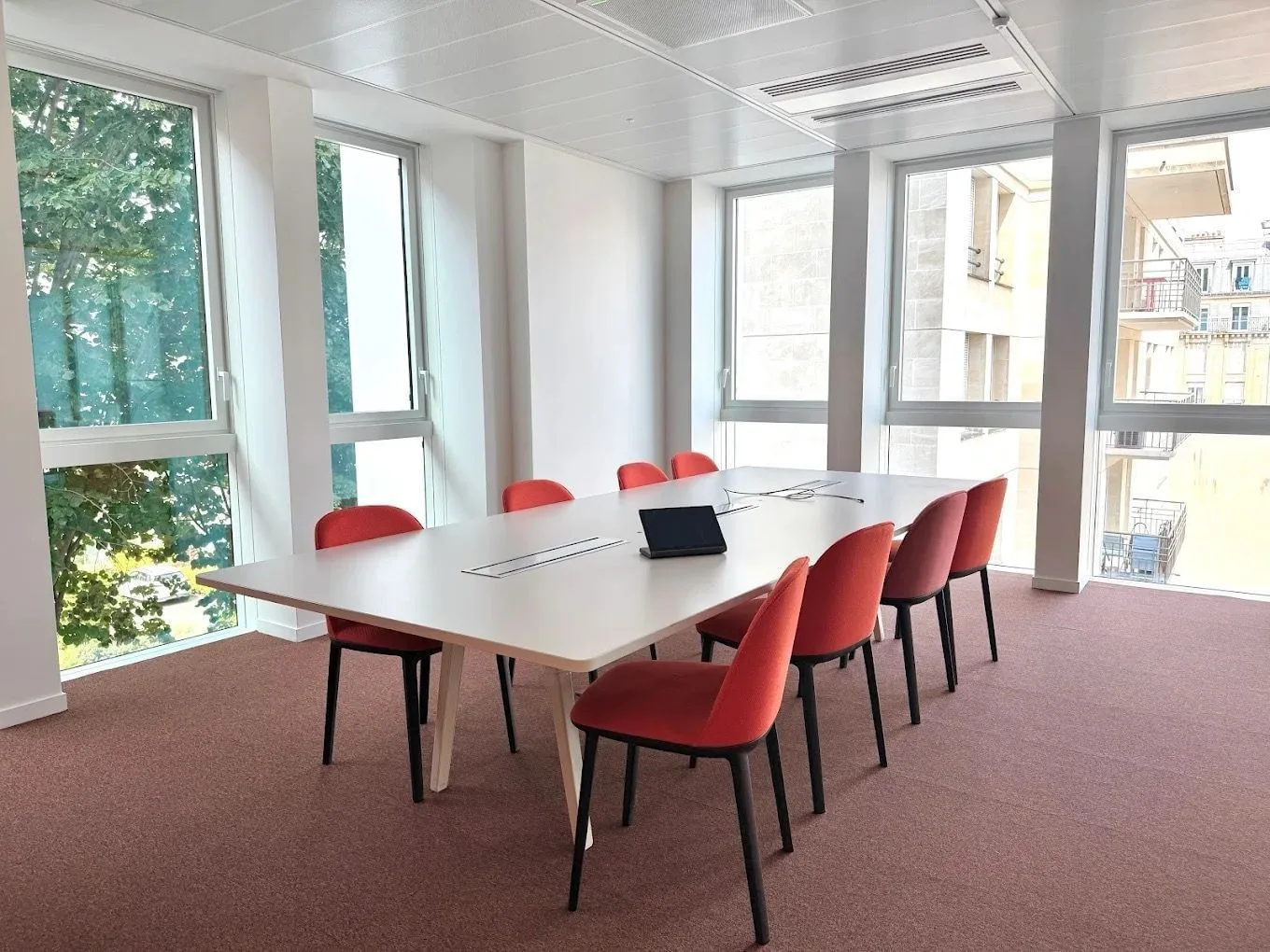 Work & Share Levallois-Perret, Meeting room for 8 people, Levallois-Perret