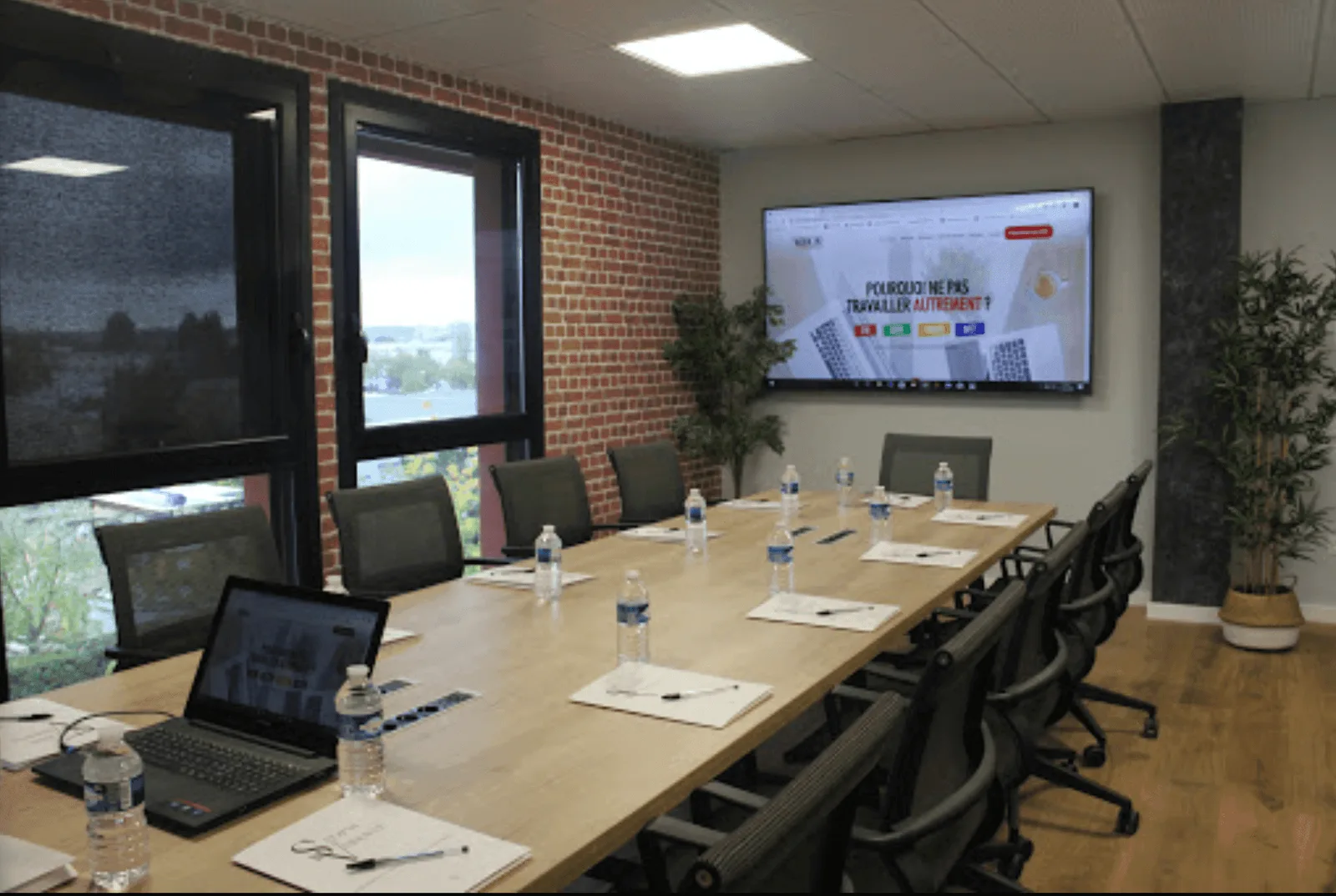 Work in Varenne, Salle de réunion 10 personnes, Noisy-le-Grand