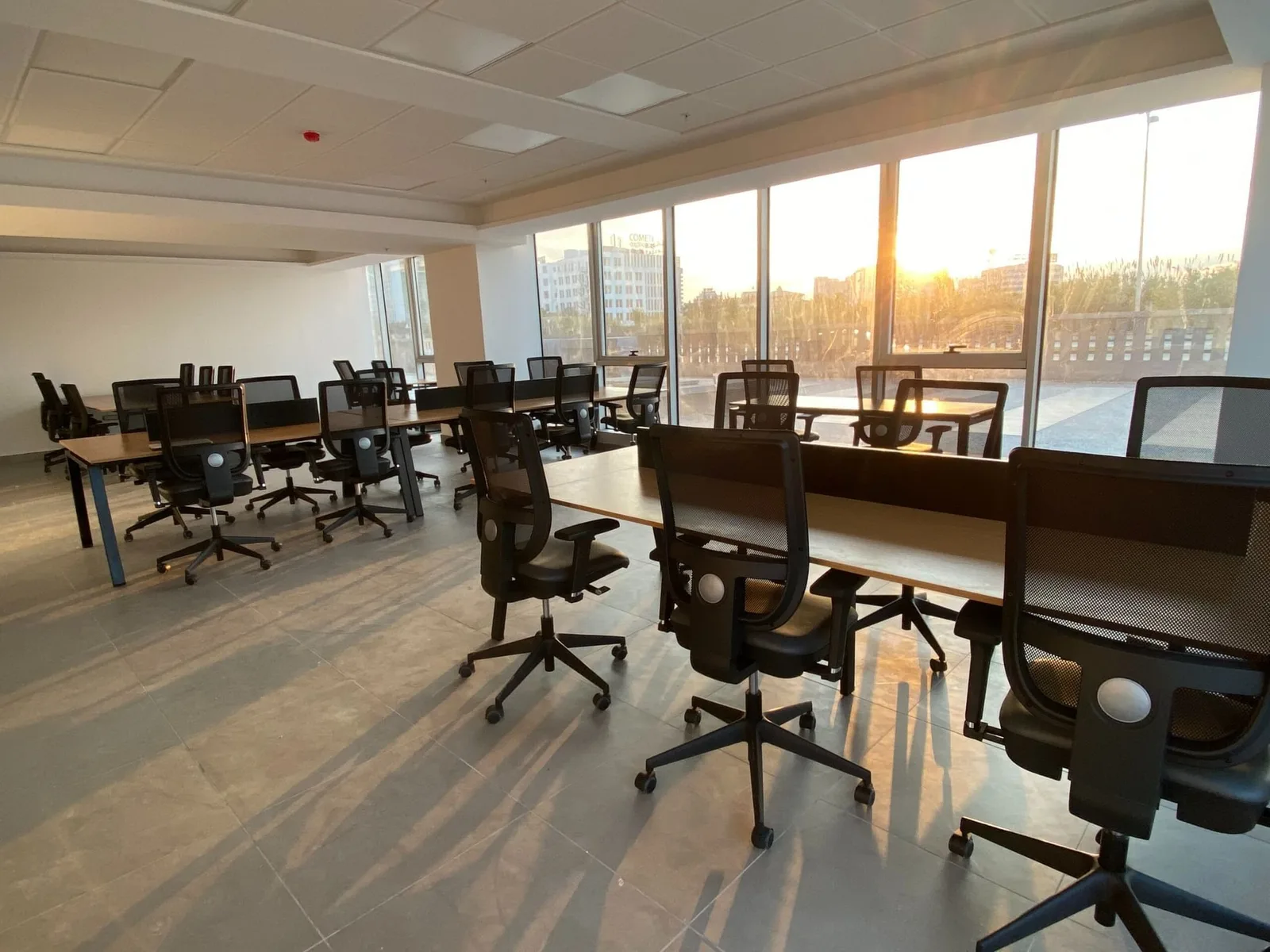 Work Zone 2.0, Open-plan office, Tunis