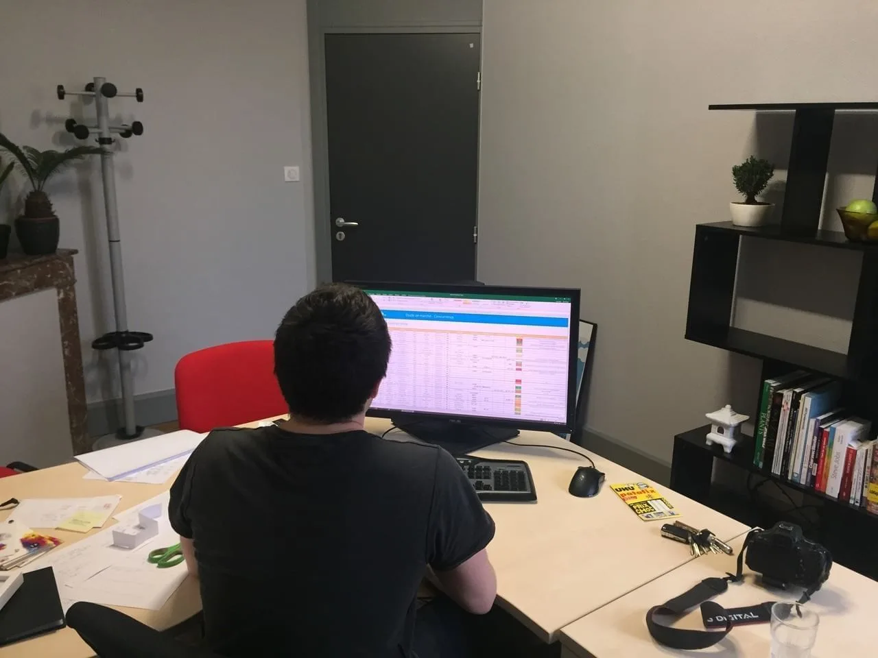 Workici, Privatbüro mit 2 Arbeitsplätzen, Bras-sur-Meuse