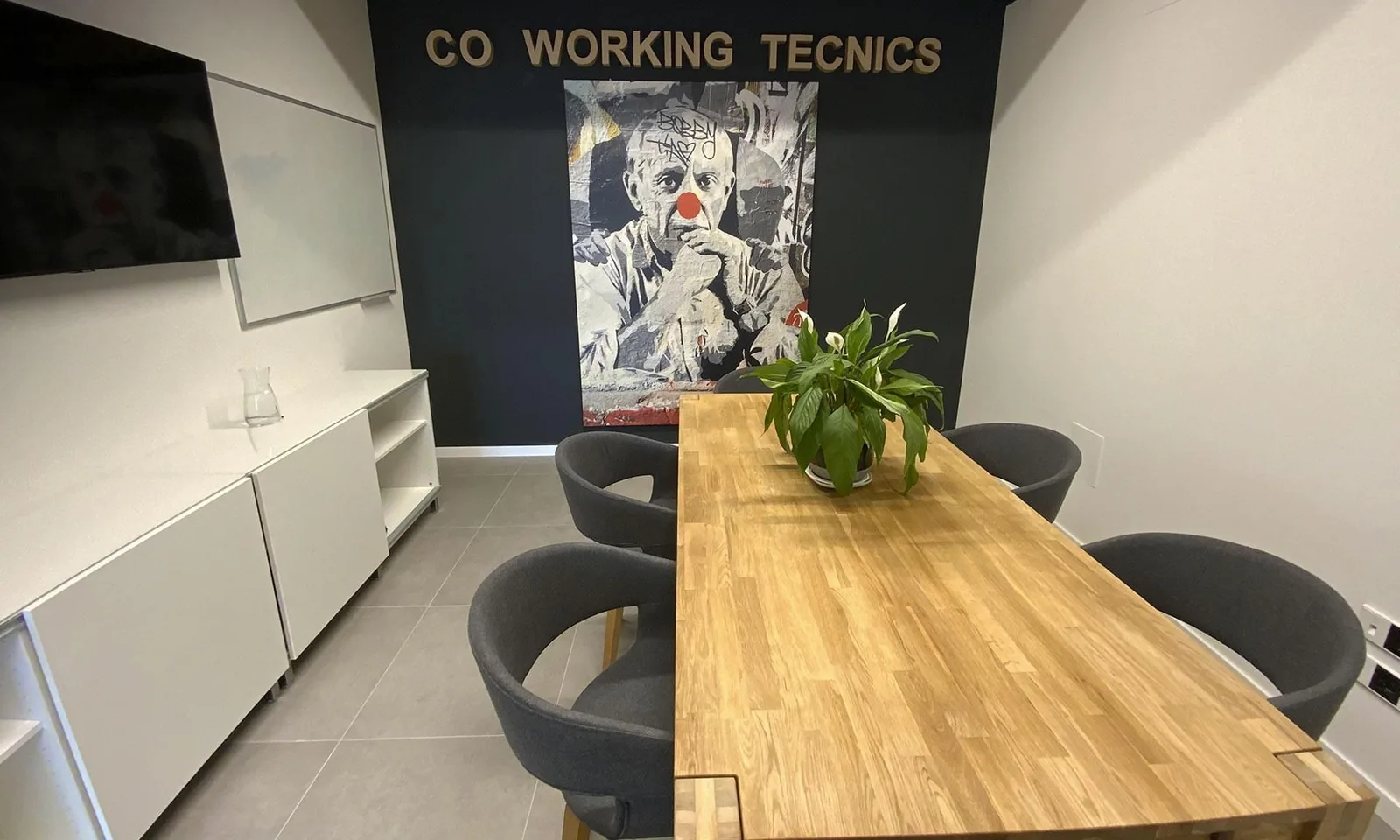 Working Tecnics, Sala de reuniões para 6 pessoas, Palma