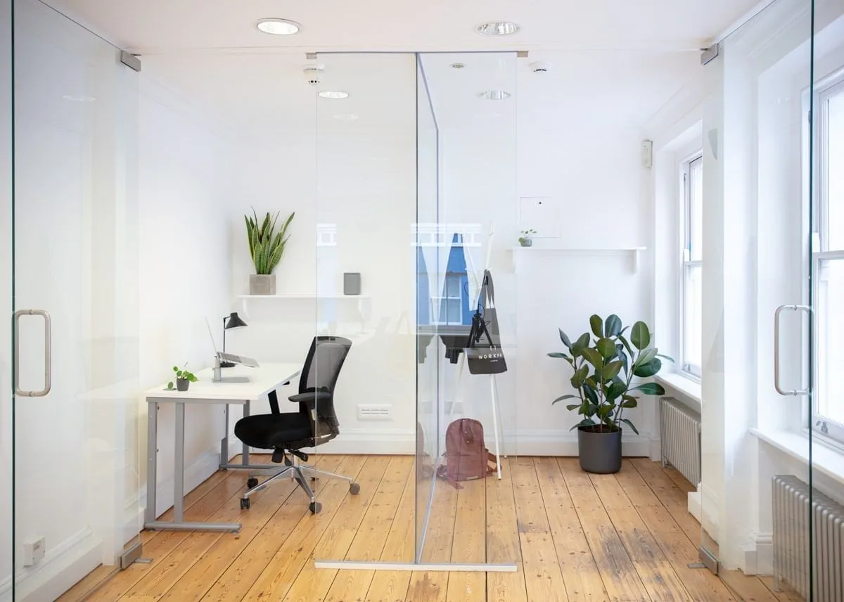 WorkPad Offices - 17 St. Anne's Court W1, Bureau privatif 1 poste, Londres