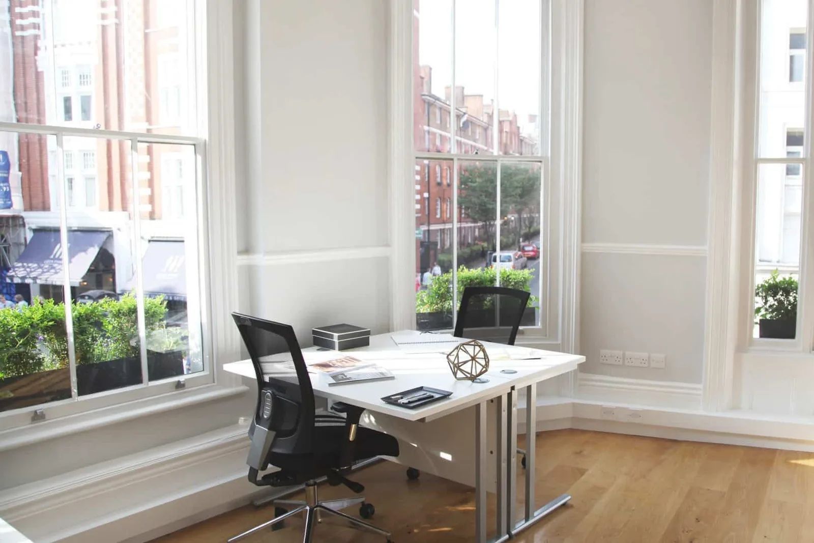 WorkPad Offices - 17 St. Anne's Court W1, Bureau privatif 2 postes, Londres