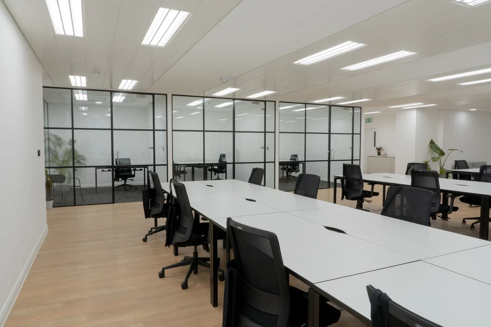 WorkPad Offices - 2 Park Street, Open-plan office, London
