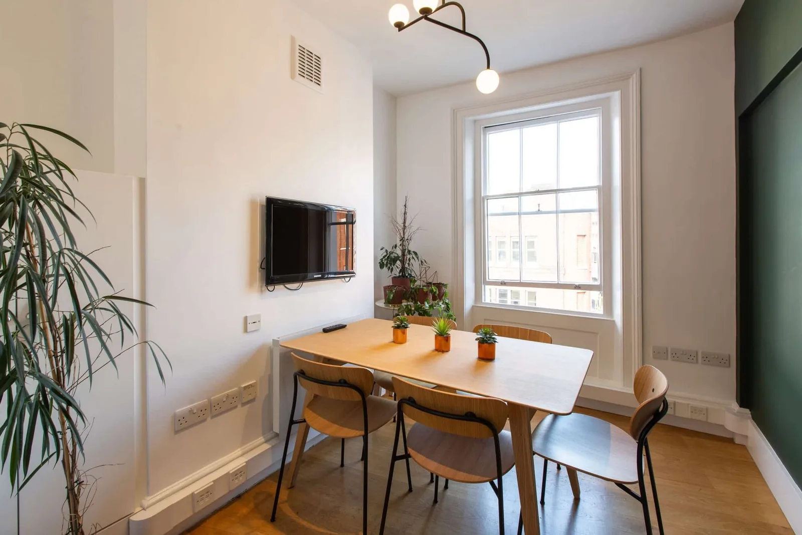 WorkPad Offices - 42 Tavistock Street, Salle de réunion 5 personnes, Londres