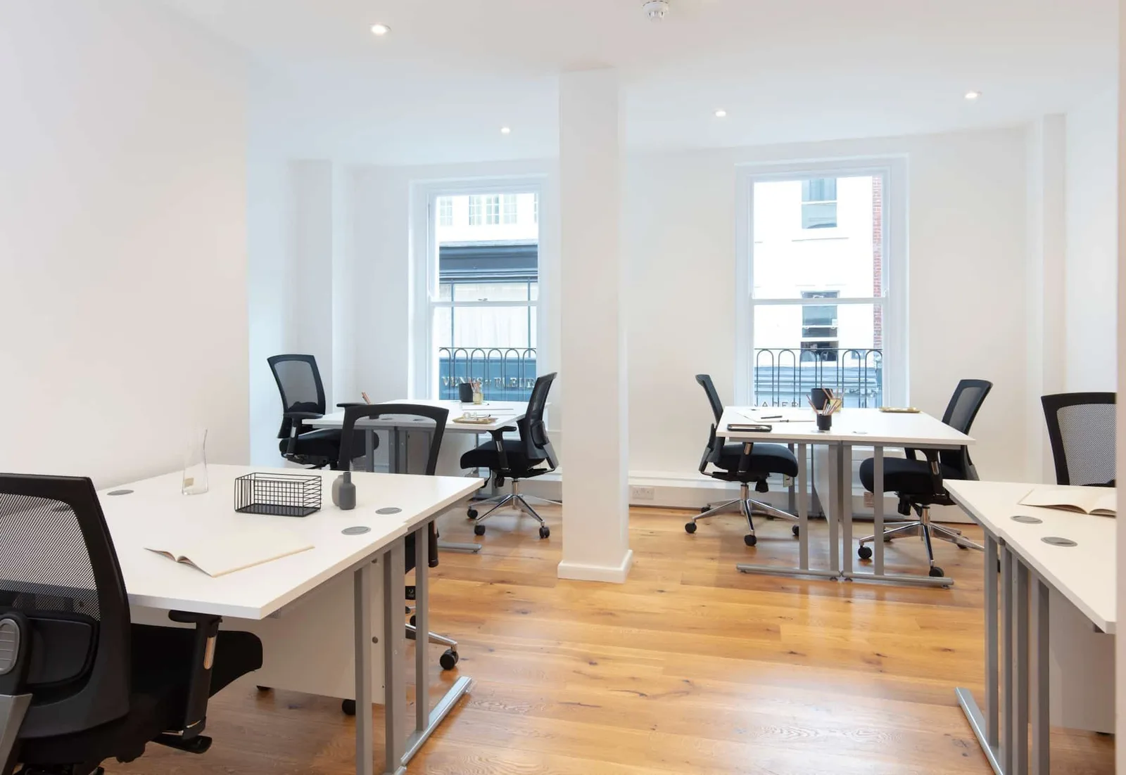 WorkPad Offices - 54 South Molton Street, Private office, 8 desks, London