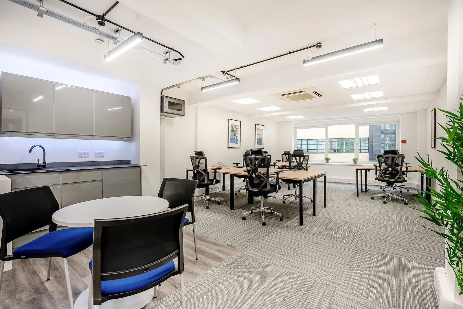 Workplace Plus 123 Minories, Open-plan office, London