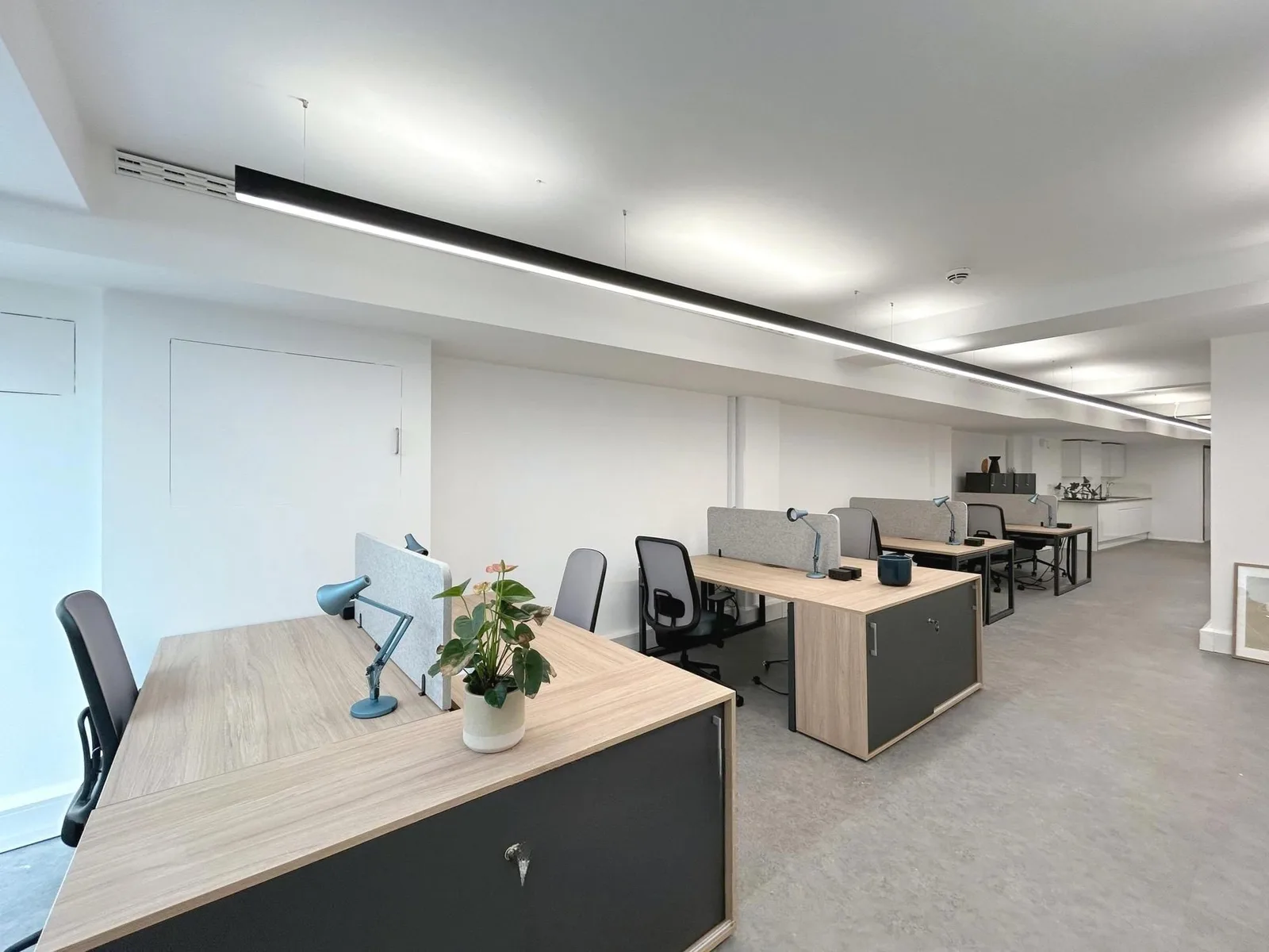 Workplace Plus 15 Adeline Place, Open space, Londres