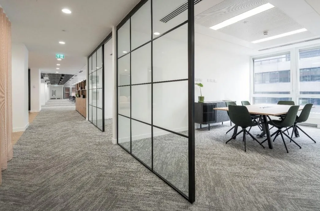 Workplace Plus 30 Monument Street, Salle de réunion 6 personnes, Londres