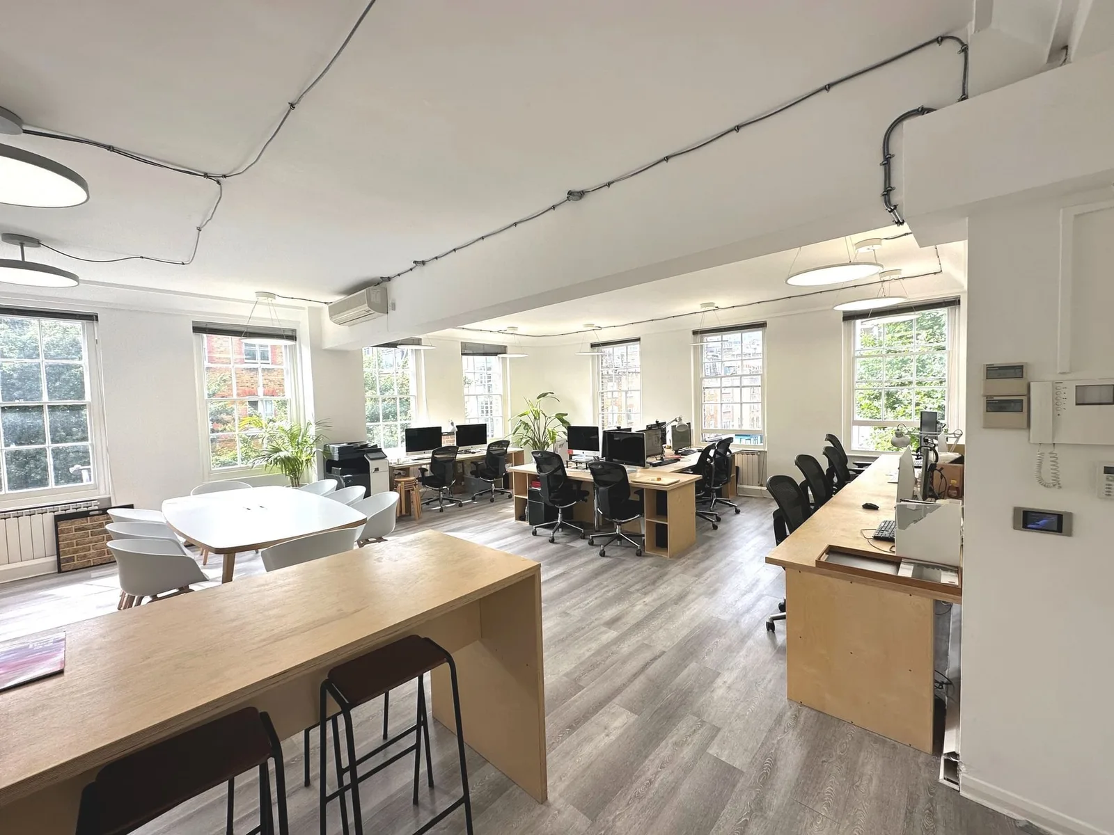 Workplace Plus 44 Charlotte Street, Open space, Londres