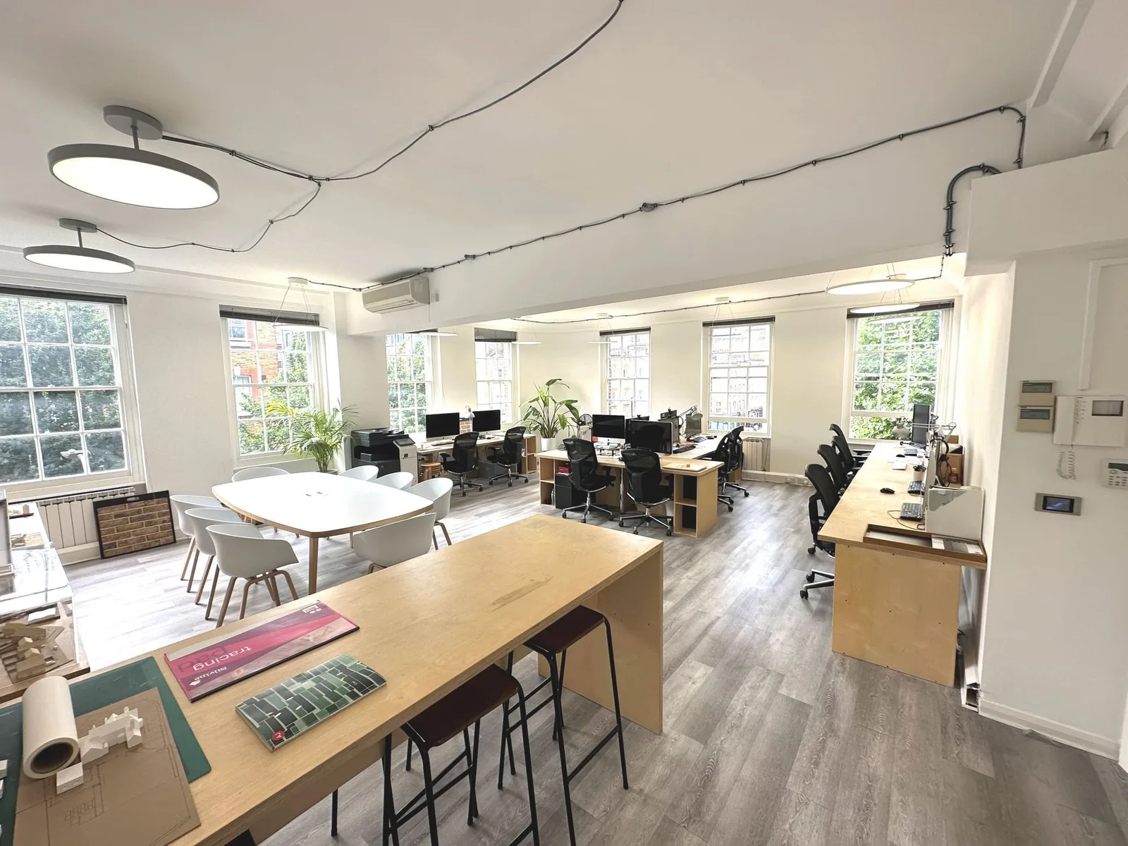 Workplace Plus 44 Charlotte Street, Open space, Londres