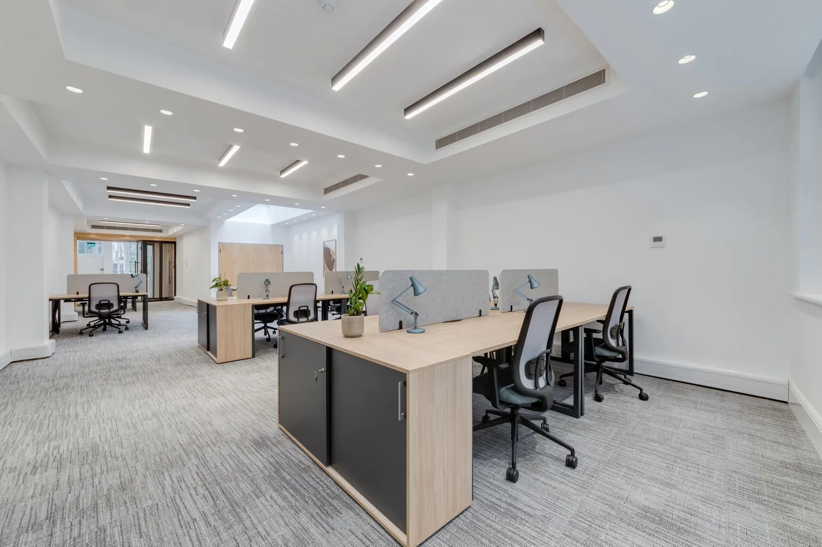 Workplace Plus 5 Pemberton Row, Open-plan office, London