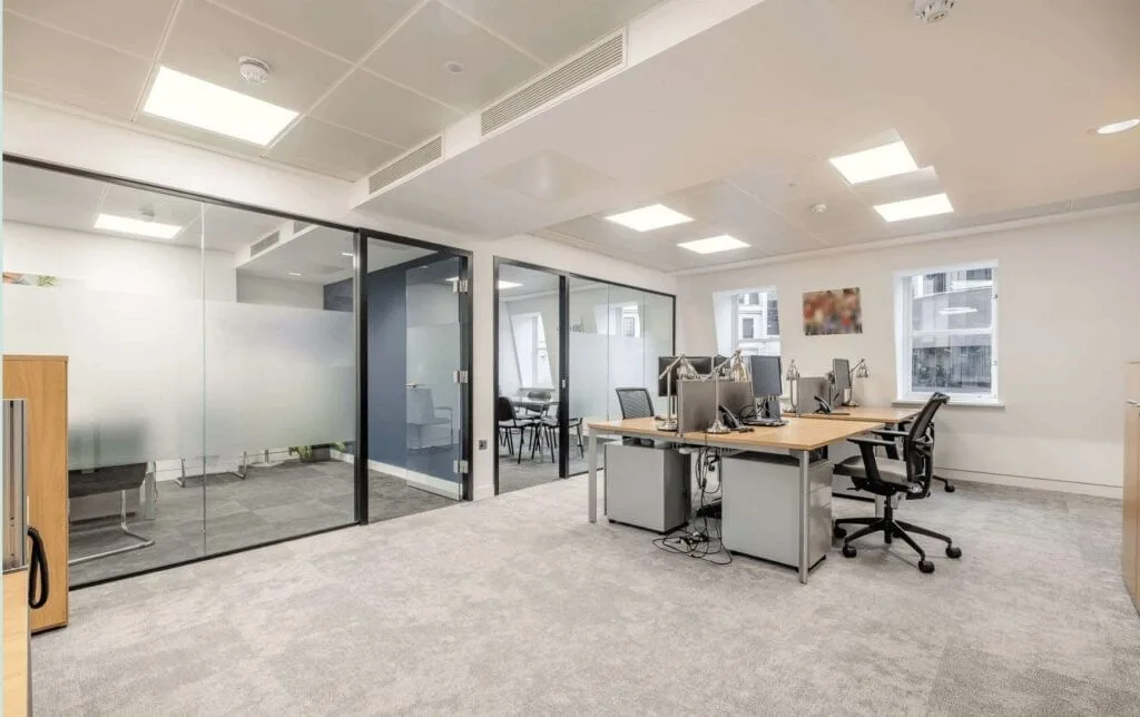 Workplace Plus 72 King William Street, Open-plan office, London