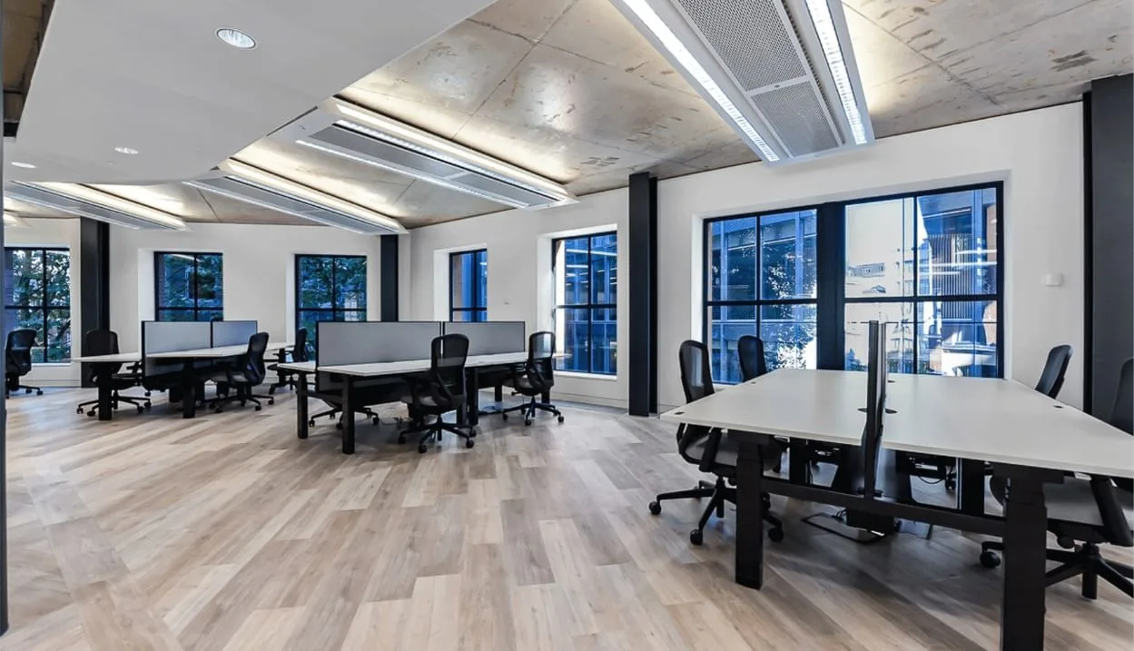 Workplace Plus 90 Bartholomew Close, Open-plan office, London