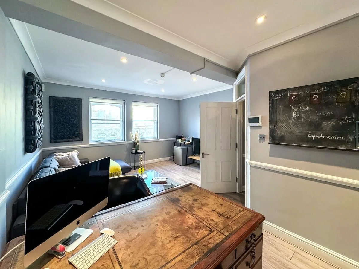 Workplace Plus 91 Mortimer Street, Private office, 1 desk, London