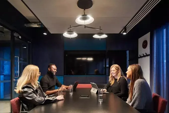 Workspace - Edinburgh House, Salle de réunion 4 personnes, Londres