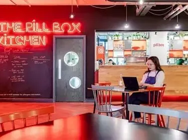 Workspace - Pill Box, Cafétéria, Londres