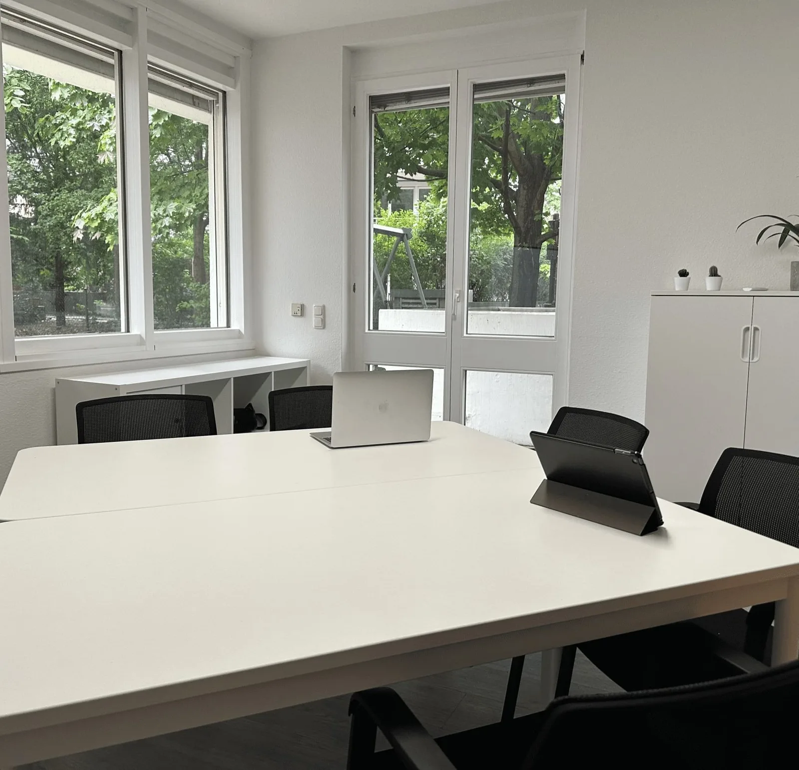 WorkspaceIn Stadtpark Nürnberg, Besprechungsraum für 6 Personen, Nürnberg