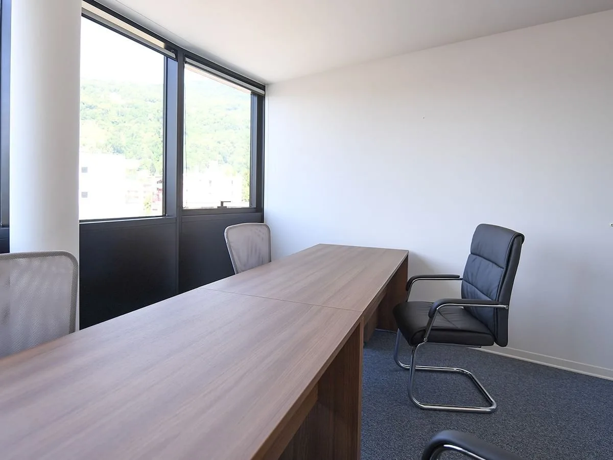 World Trade Center Lugano, Bureau privatif 3 postes, Agno