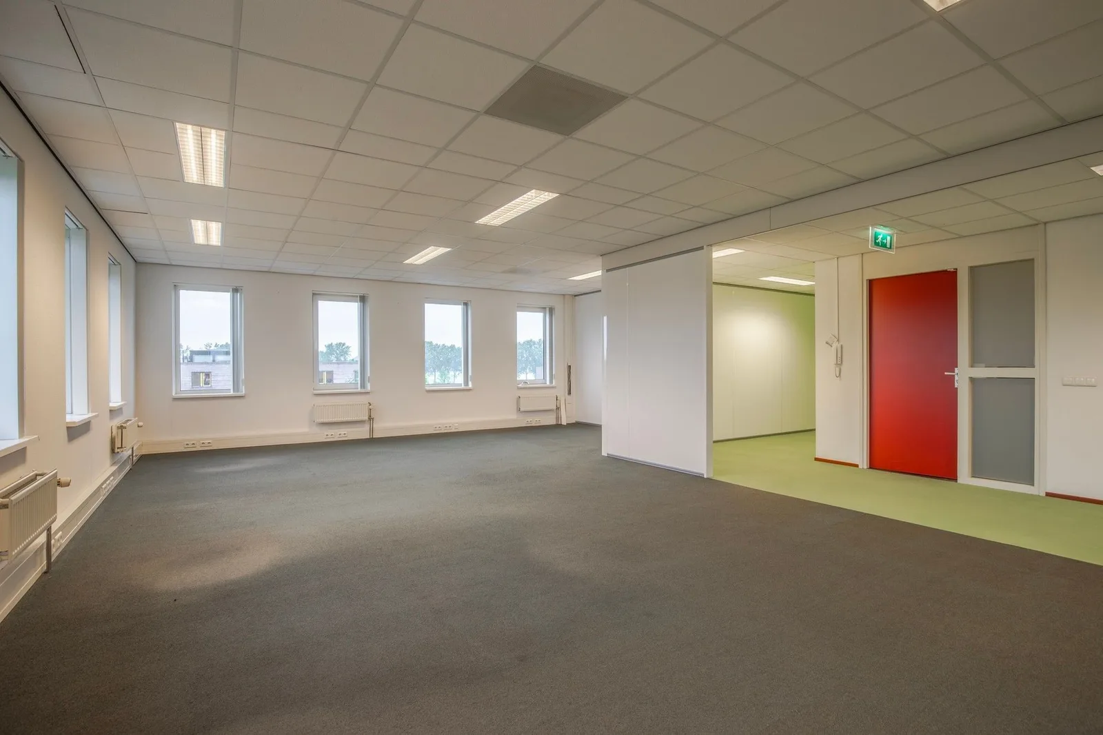 Young Workspaces Mercurion, Open-plan office, Zevenaar