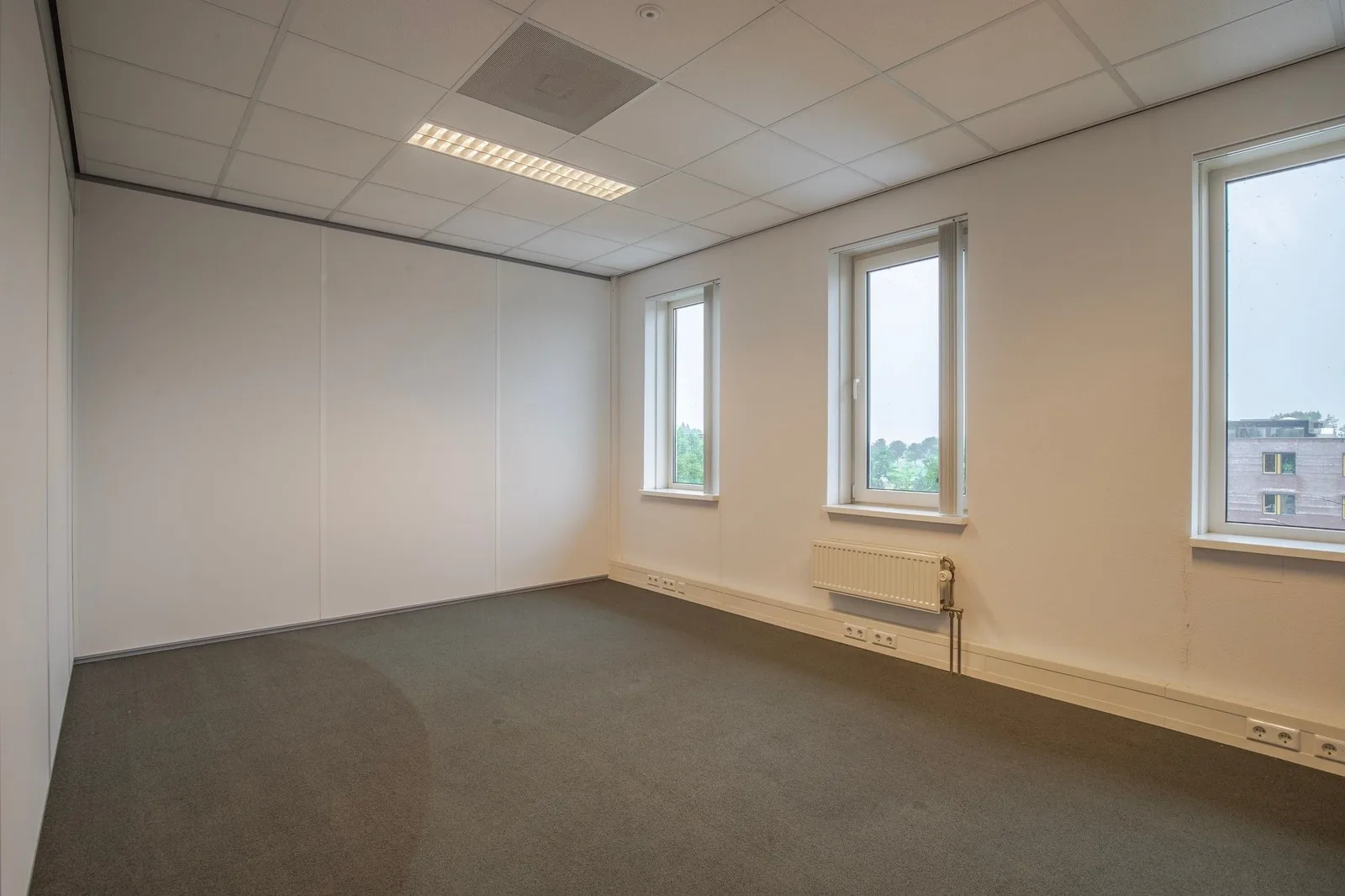 Young Workspaces Mercurion, Private office, Zevenaar
