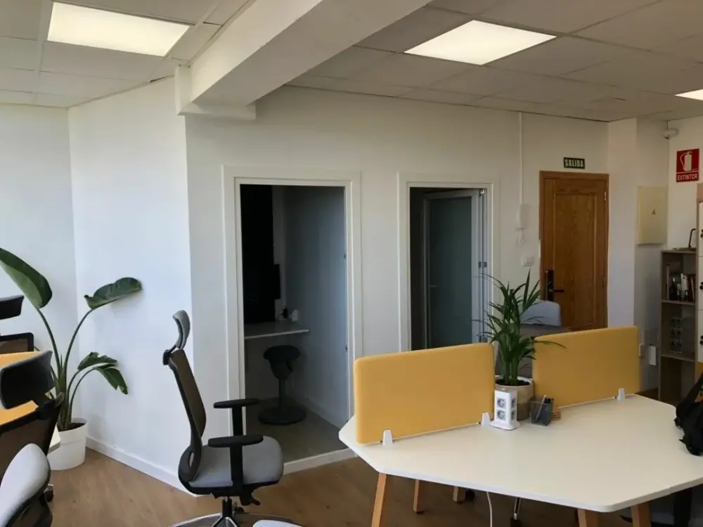 Yourspace Coworking, Open space dedicated desk, Santa Cruz de Tenerife